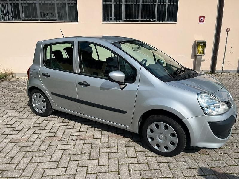 Usata Renault Modus 2009 Grigio Monovolume