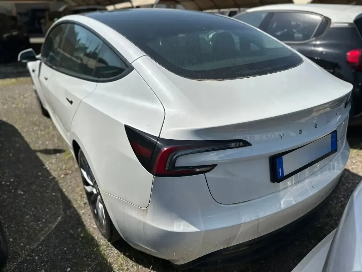 Usata Tesla Model 3 366 kW (498 CV) 2023 Bianco Berlina