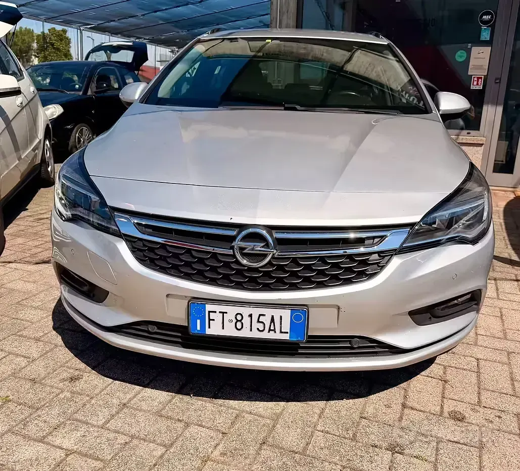 Usata Opel Astra Innovation 110 CV (80 kW) 2018 Grigio Station wagon