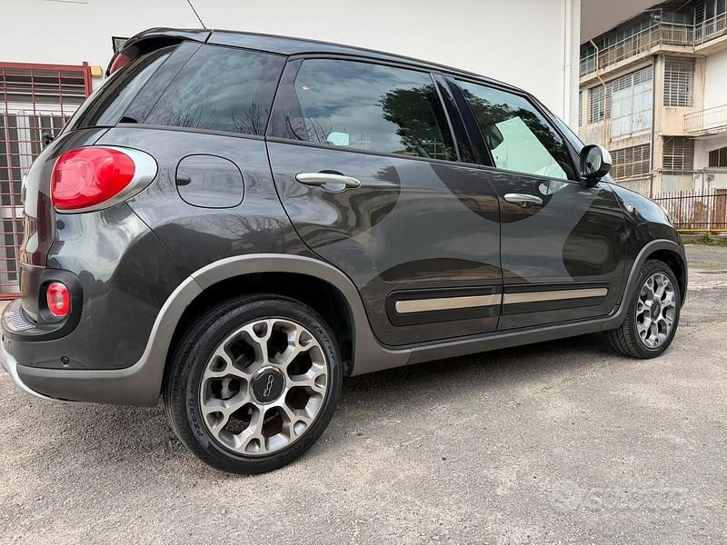 Usata Fiat 500L Trekking 85 CV (62 kW) 2014 Nero Monovolume