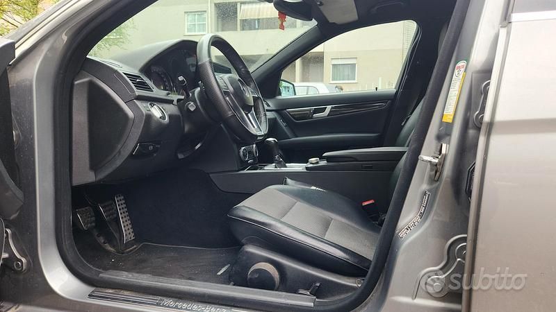 Usata Mercedes C250 2010 Grigio Berlina