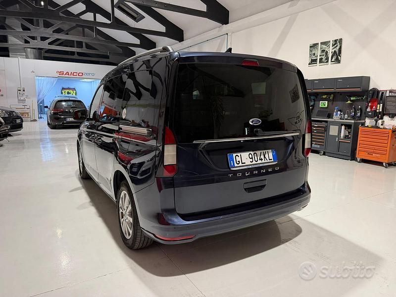 Usata Ford Tourneo 115 CV (84 kW) 2022 Blu Berlina