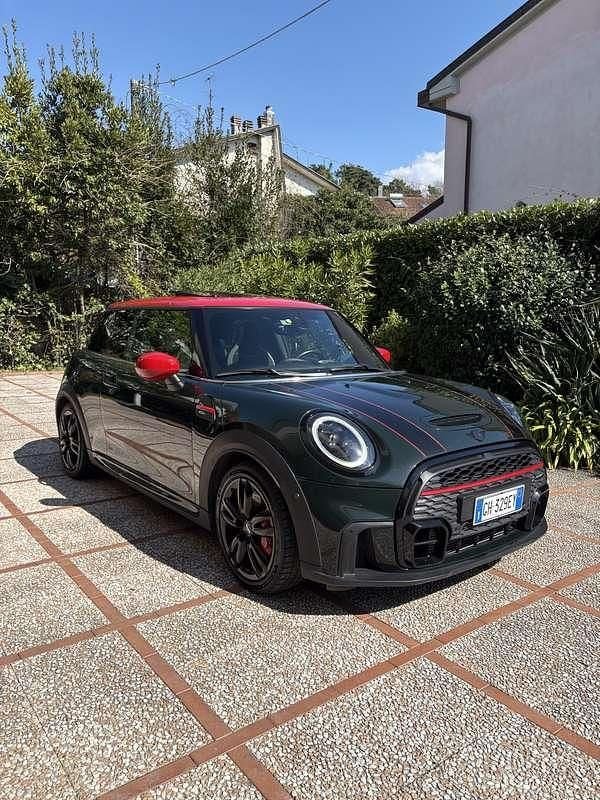 Usata Mini John Cooper Works 231 CV (169 kW) 2021 Verde Utilitaria