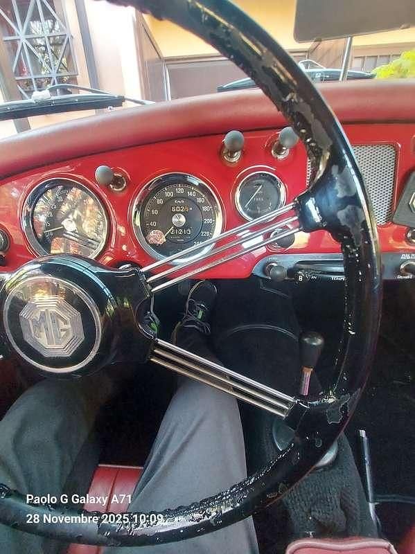 Usata MG MGA 88 CV (64 kW) 1959 Nero Cabrio