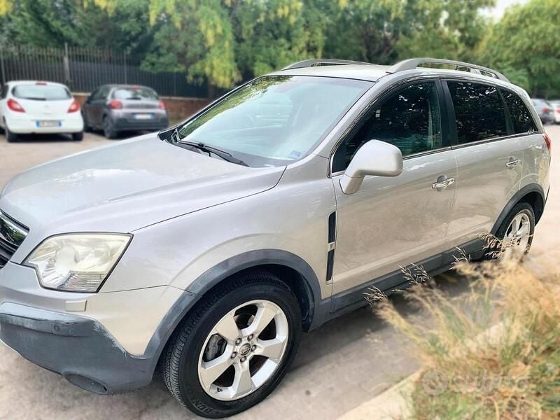 Usata 2008 Opel Antara Cosmo SUV | 4900 € (Buon prezzo) - Immagine 1/4