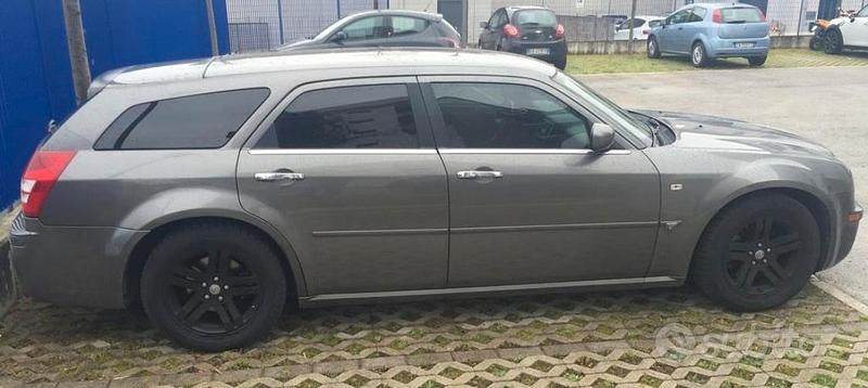 Usata Chrysler 300C 218 CV (160 kW) 2006 Grigio Berlina
