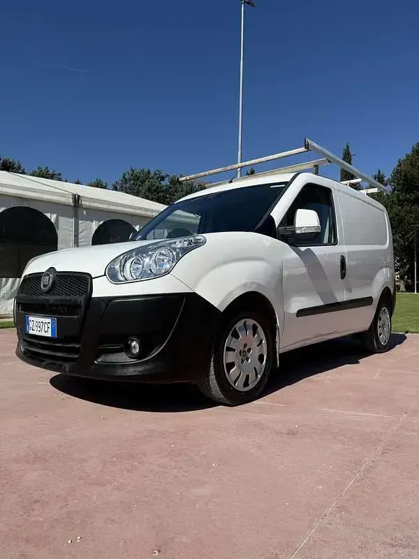 Begagnad Fiat Doblò Dynamic 105 HK (77 kW) 2016 Minibuss