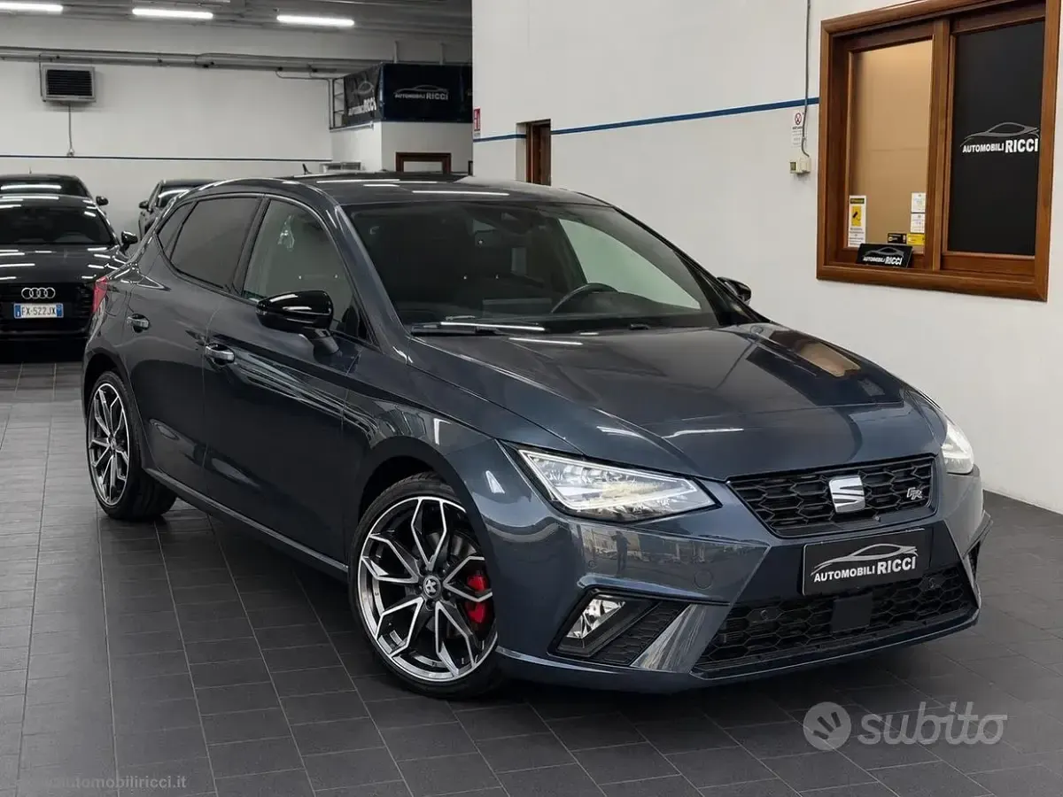Usata Seat Ibiza FR 116 CV (85 kW) 2020 Grigio Utilitaria