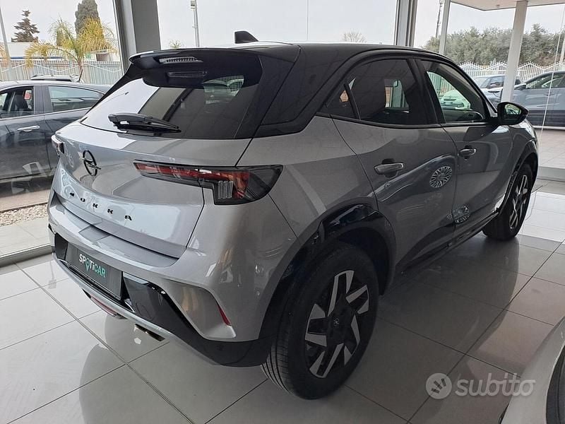 Usata Opel Mokka 130 CV (95 kW) 2025 Grigio SUV