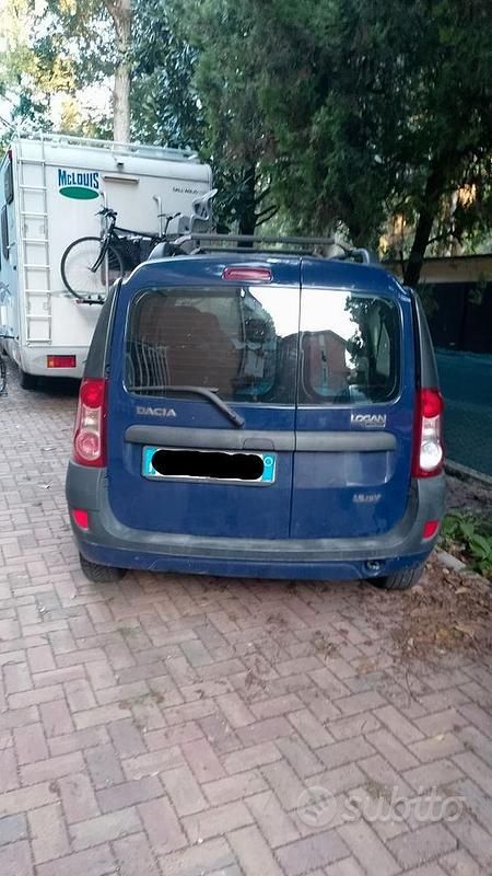 Usata Dacia Logan 105 CV (77 kW) 2007 Blu Berlina
