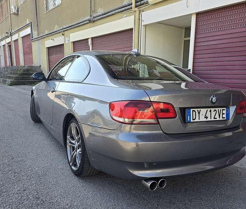 Usata BMW 320 177 CV (130 kW) 2009 Coupé