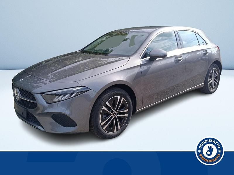 Nuova Mercedes A250 Advanced 218 CV (160 kW) 2025 Grigio metallizzato