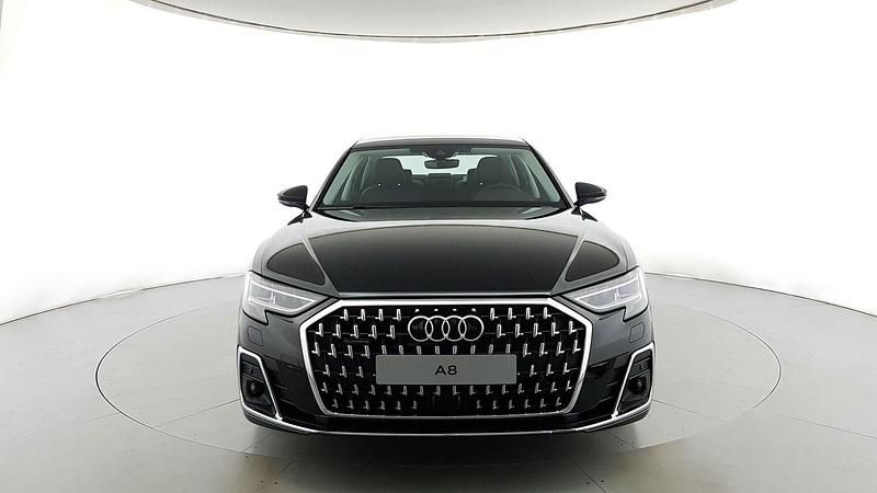 Usata Audi A8 Ambiente 340 CV (250 kW) 2024 Nero brillante Berlina