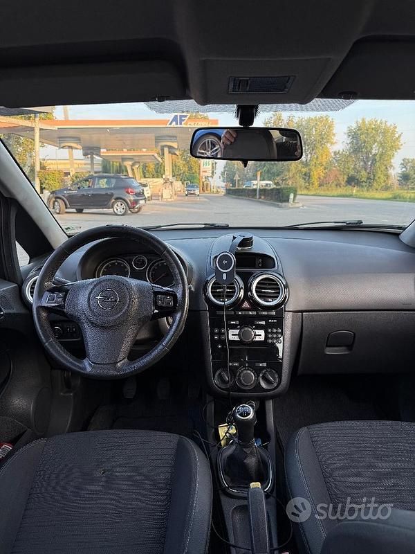 Usata Opel Corsa 86 CV (63 kW) 2014 Utilitaria