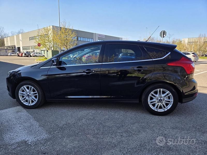 Usata Ford Focus Titanium 120 CV (88 kW) 2013 Nero Berlina