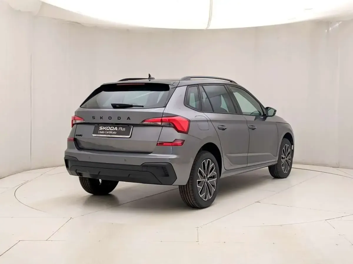 Nuova Skoda Kamiq 95 CV (69 kW) 2026 Grigio graphite metallizzato n SUV