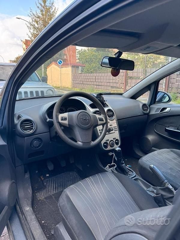 Usata Opel Corsa 2014 Grigio Utilitaria