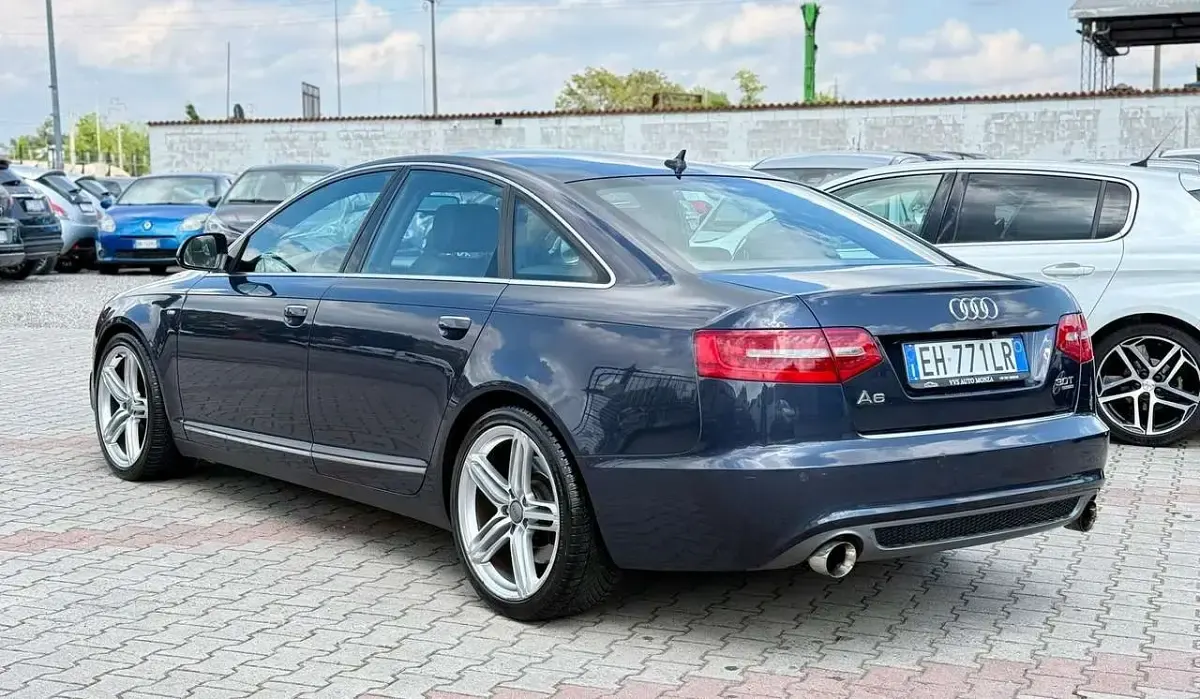 Usata Audi A6 Advanced 290 CV (213 kW) 2011 Blu/azzurro Berlina