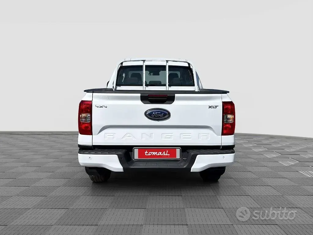 Usata Ford Ranger XLT 170 CV (125 kW) 2023 Frozen white Pick-up