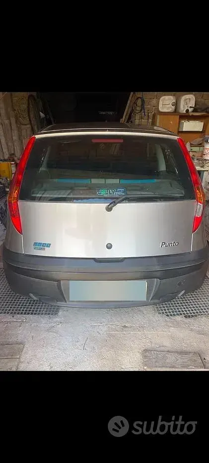 Usata Fiat Punto 60 CV (44 kW) 2000 Utilitaria