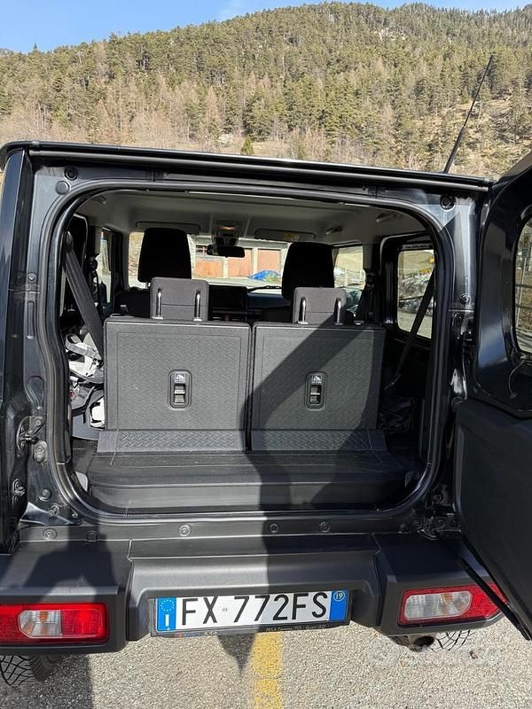 Usata Suzuki Jimny 102 CV (75 kW) 2019 Nero SUV