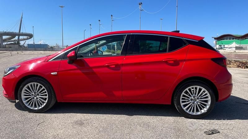 Usata Opel Astra Innovation 136 CV (100 kW) 2016 Rosso Berlina