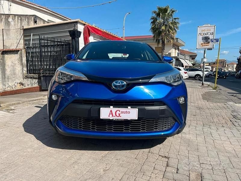 Usata Toyota C-HR Business Edition 97 CV (71 kW) 2021 Blu SUV