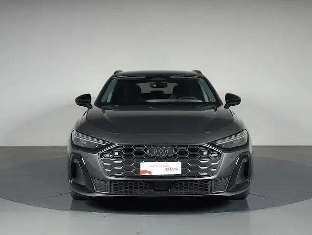 Usata Audi A5 S-Line 205 CV (150 kW) 2024 Grigio daytona perlato Station wagon