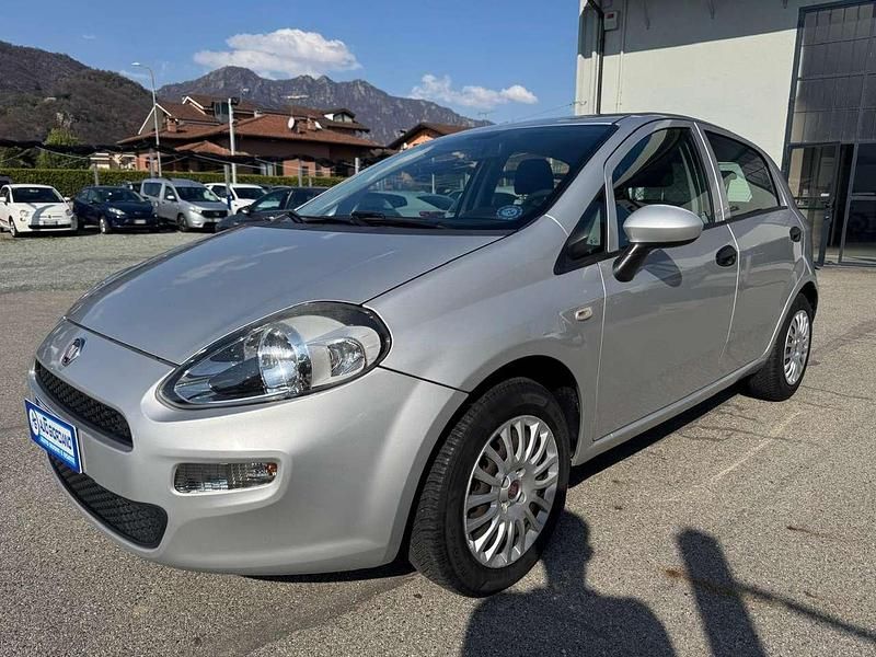 Usata Fiat Punto 69 CV (50 kW) 2016 Grigio Utilitaria