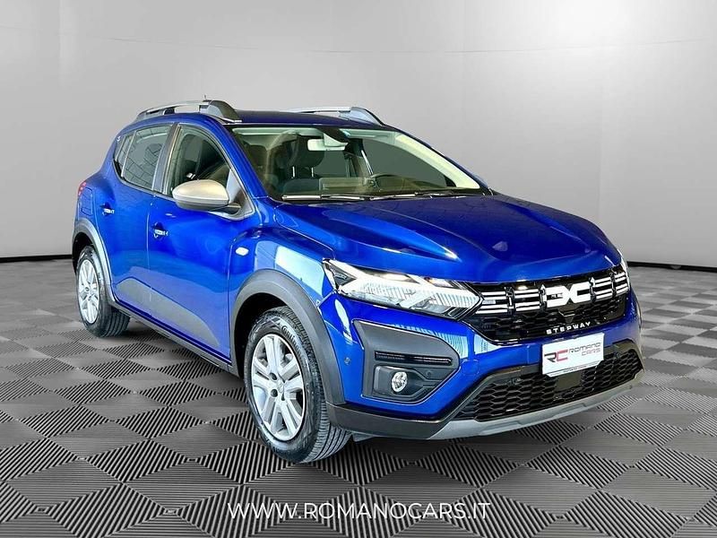 Usata Dacia Sandero Expression 91 CV (66 kW) 2023 Blu/azzurro Utilitaria