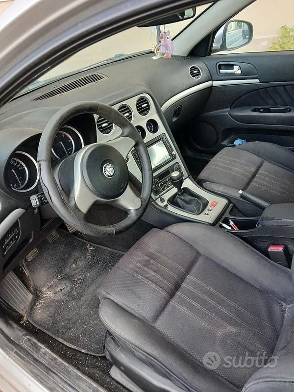 Usata Alfa Romeo 159 150 CV (110 kW) 2009 Grigio Berlina