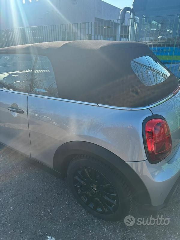 Usata Mini Cooper Cabriolet 190 CV (139 kW) 2024 Grigio Cabrio