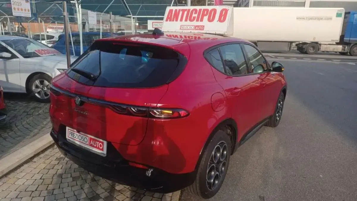 Usata Alfa Romeo Tonale Sprint 131 CV (96 kW) 2024 Rosso alfa romeo SUV