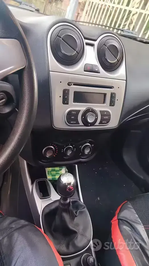 Usata Alfa Romeo MiTo 70 CV (51 kW) 2014 Nero Utilitaria