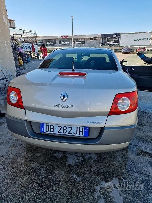 Usata Renault Mégane Cabriolet 130 CV (95 kW) 2006 Cabrio