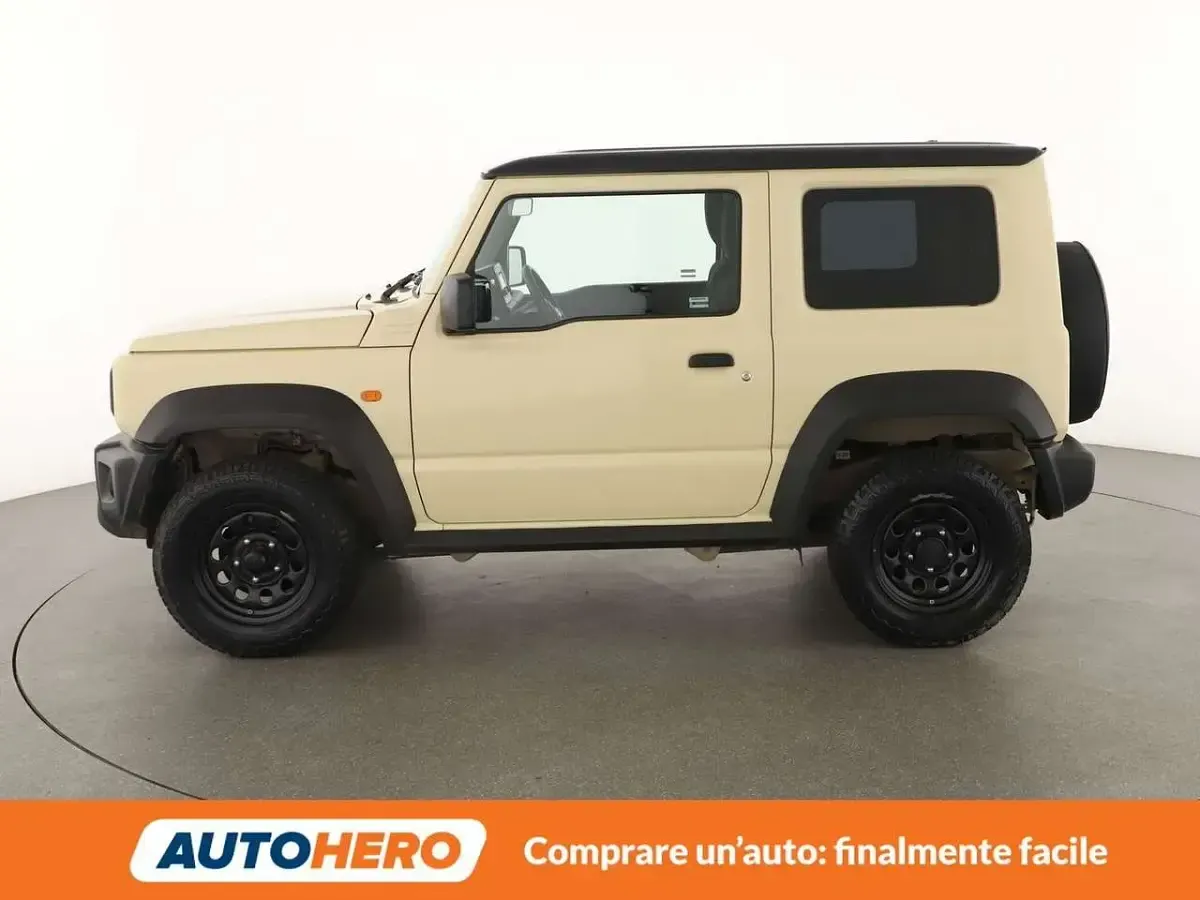 Usata Suzuki Jimny 102 CV (75 kW) 2021 Beige SUV