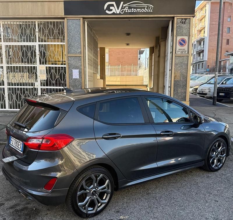 Usata Ford Fiesta ST-Line 95 CV (69 kW) 2019 Grigio Berlina