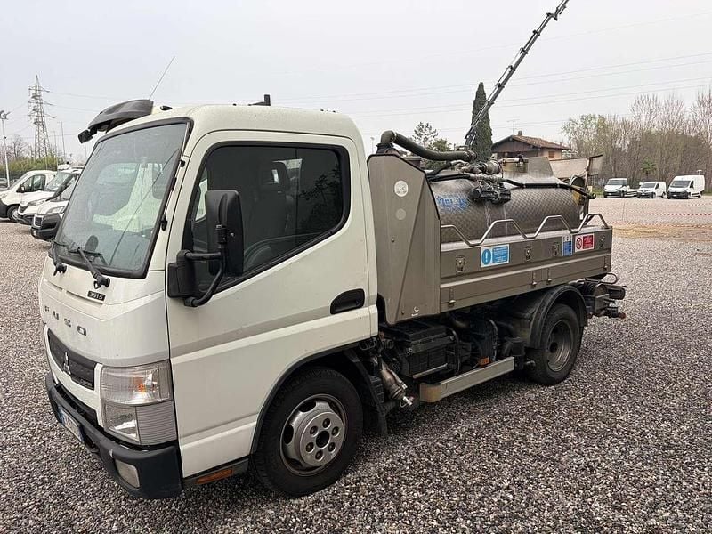 Usata Mitsubishi Canter 150 CV (110 kW) 2016 Bianco Furgone