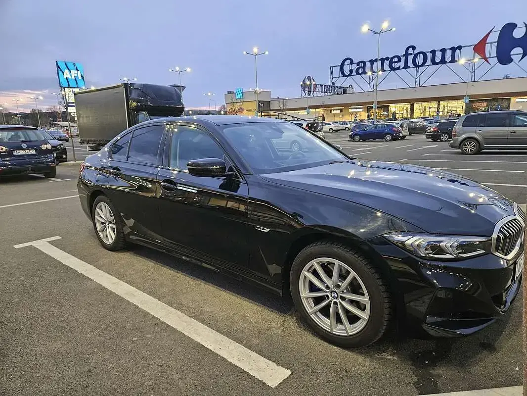 Usata BMW 320 163 CV (119 kW) 2023 Nero Berlina