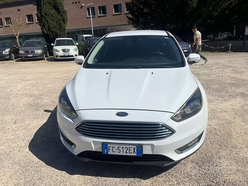 Usata Ford Focus 95 CV (69 kW) 2016 Bianco Berlina