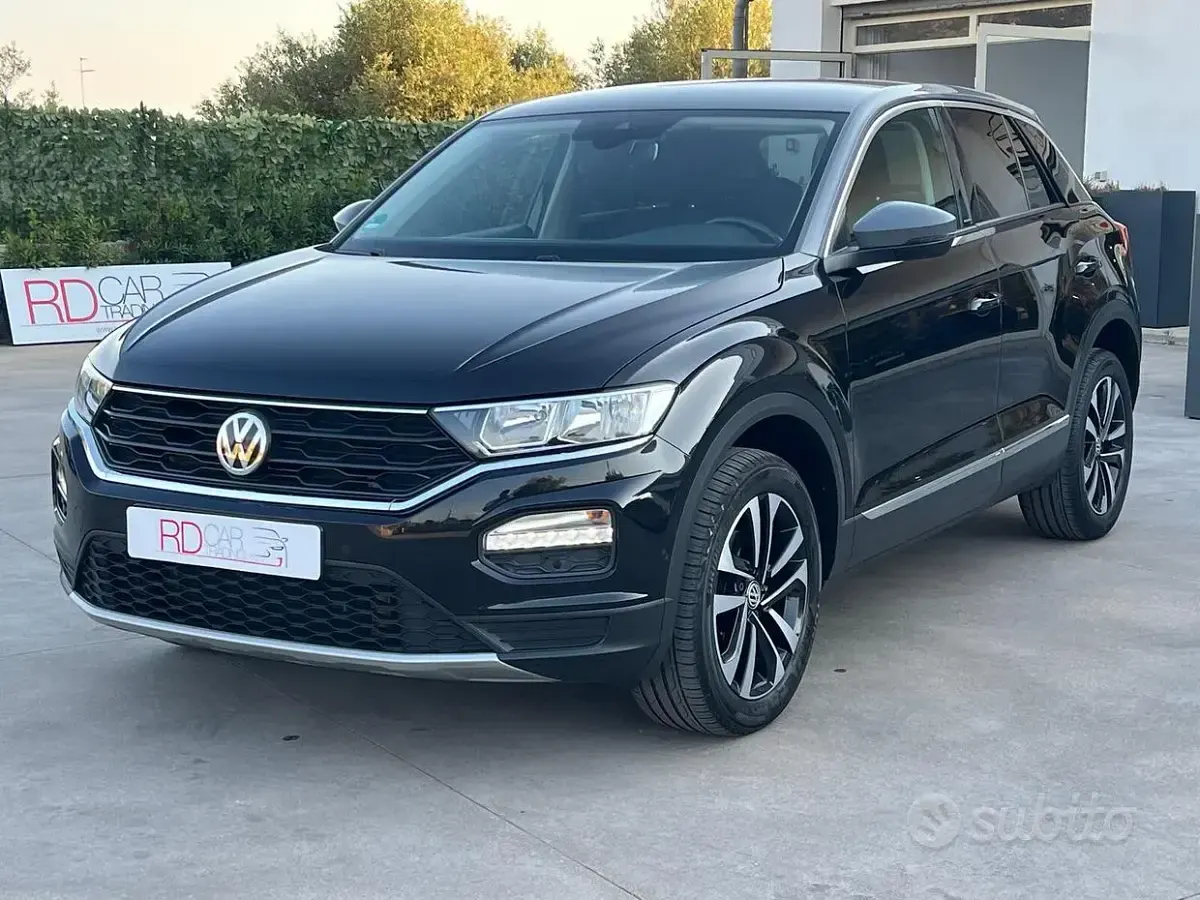 Usata VW T-Roc IQ Drive 116 CV (85 kW) 2019 Nero SUV
