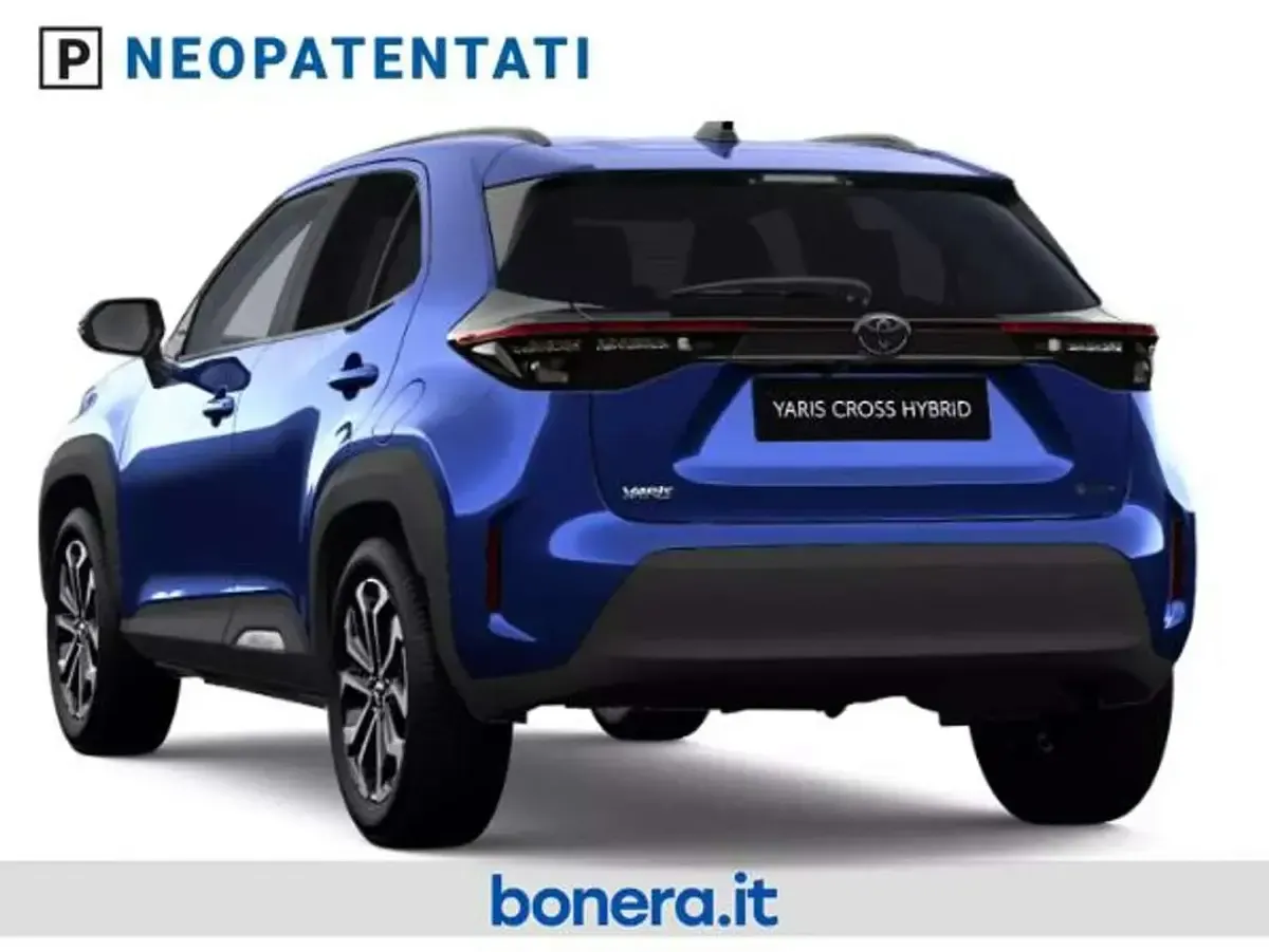 Nuova Toyota Yaris Cross Trend 131 CV (96 kW) 2026 Juniper blue SUV