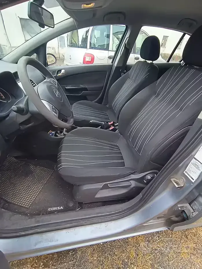 Usata Opel Corsa 75 CV (55 kW) 2009 Grigio Utilitaria