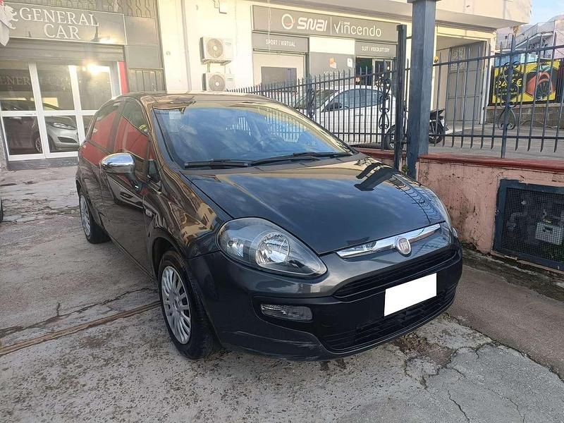 Usata Fiat Punto Evo Dynamic 86 CV (63 kW) 2011 Grigio Utilitaria