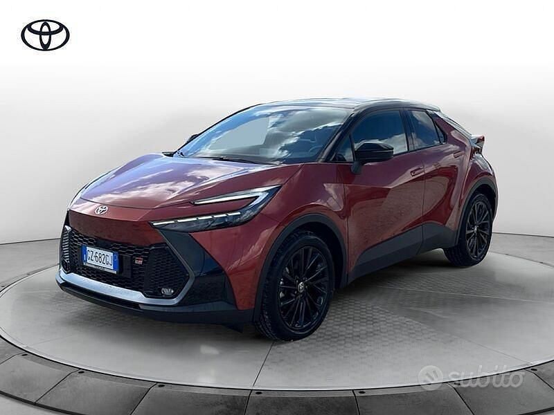 Usata Toyota C-HR Sport 223 CV (164 kW) 2025 Arancione SUV
