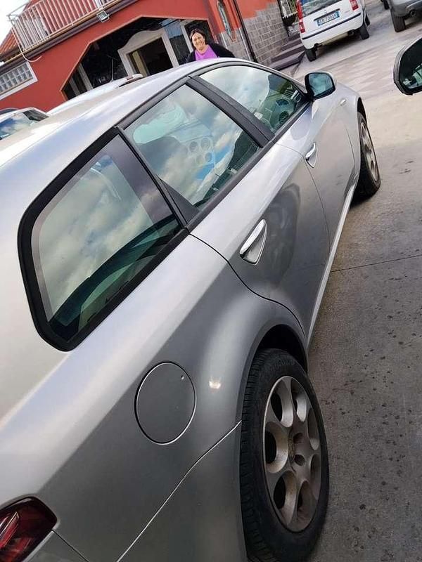 Usata Alfa Romeo 159 Progression 120 CV (88 kW) 2008 Grigio Station wagon