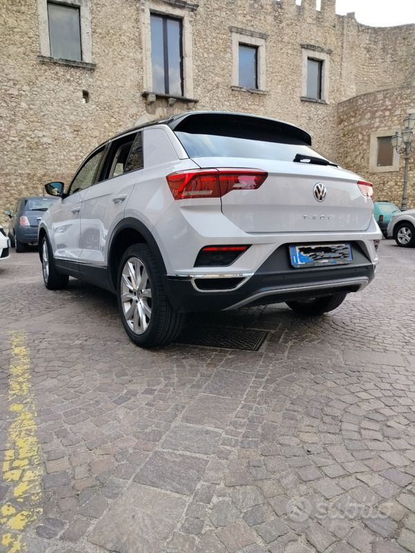 Bianco Usata 2018 VW T-Roc Advance SUV | 19.500 € (Buon prezzo) - Immagine 1/4
