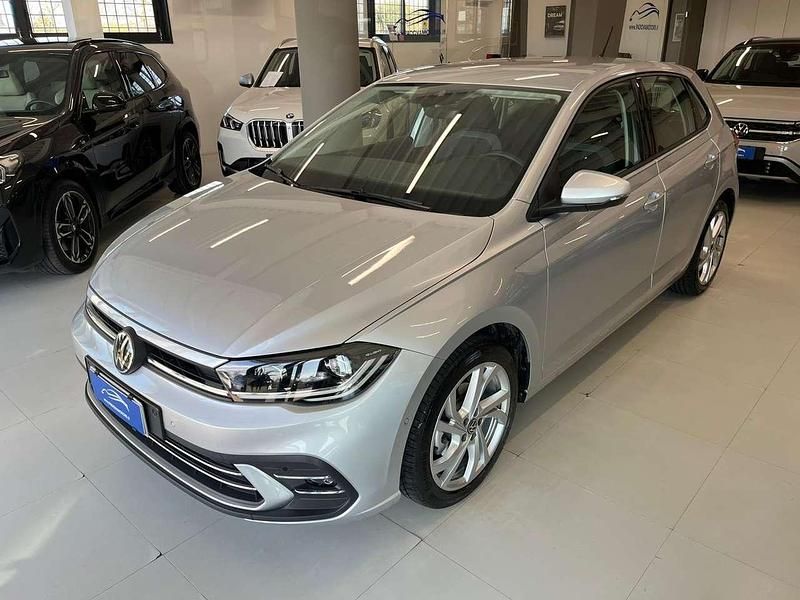 Usata VW Polo Style 110 CV (80 kW) 2023 Argento metallizzato Utilitaria
