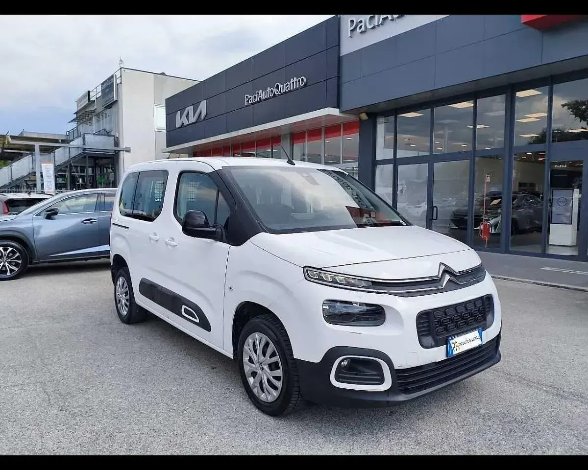 Usata Citroën Berlingo Feel 99 CV (72 kW) 2022 Bianco Monovolume
