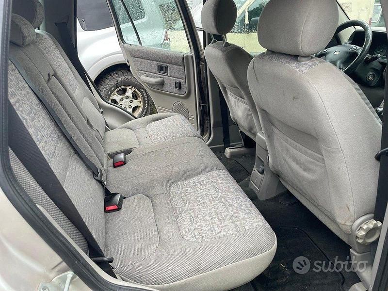 Usata Land Rover Freelander 111 CV (81 kW) 2001 Oro SUV